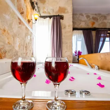 Marsilya Is Stone House For 8 People With A Magnificent Sea View In Kalkan Βίλα Κας