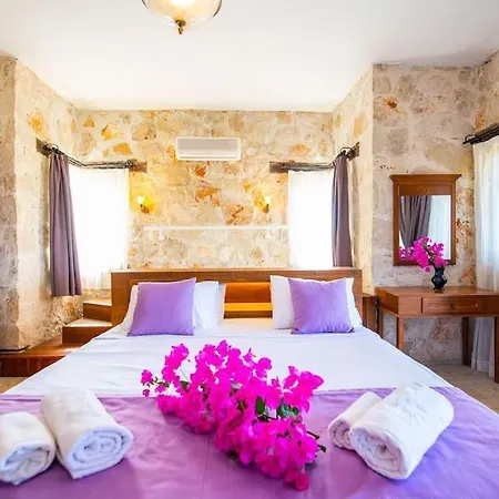 Marsilya Is Stone House For 8 People With A Magnificent Sea View In Kalkan Kaş